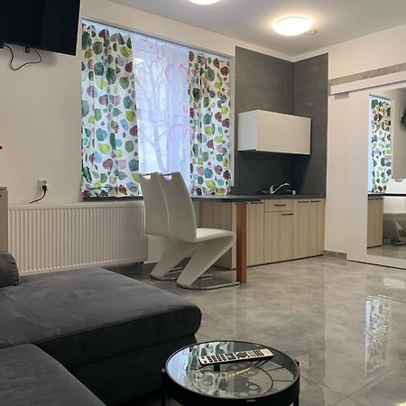 Apartamenty Sw.Rocha Белосток Экстерьер фото