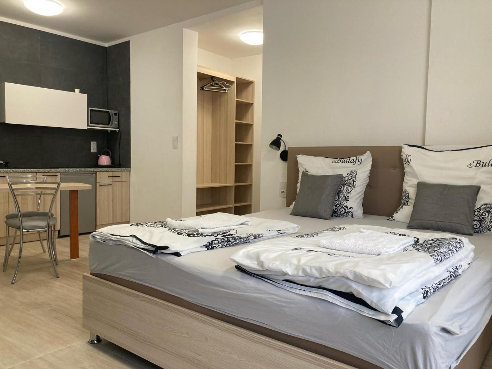 Apartamenty Sw.Rocha Белосток Экстерьер фото