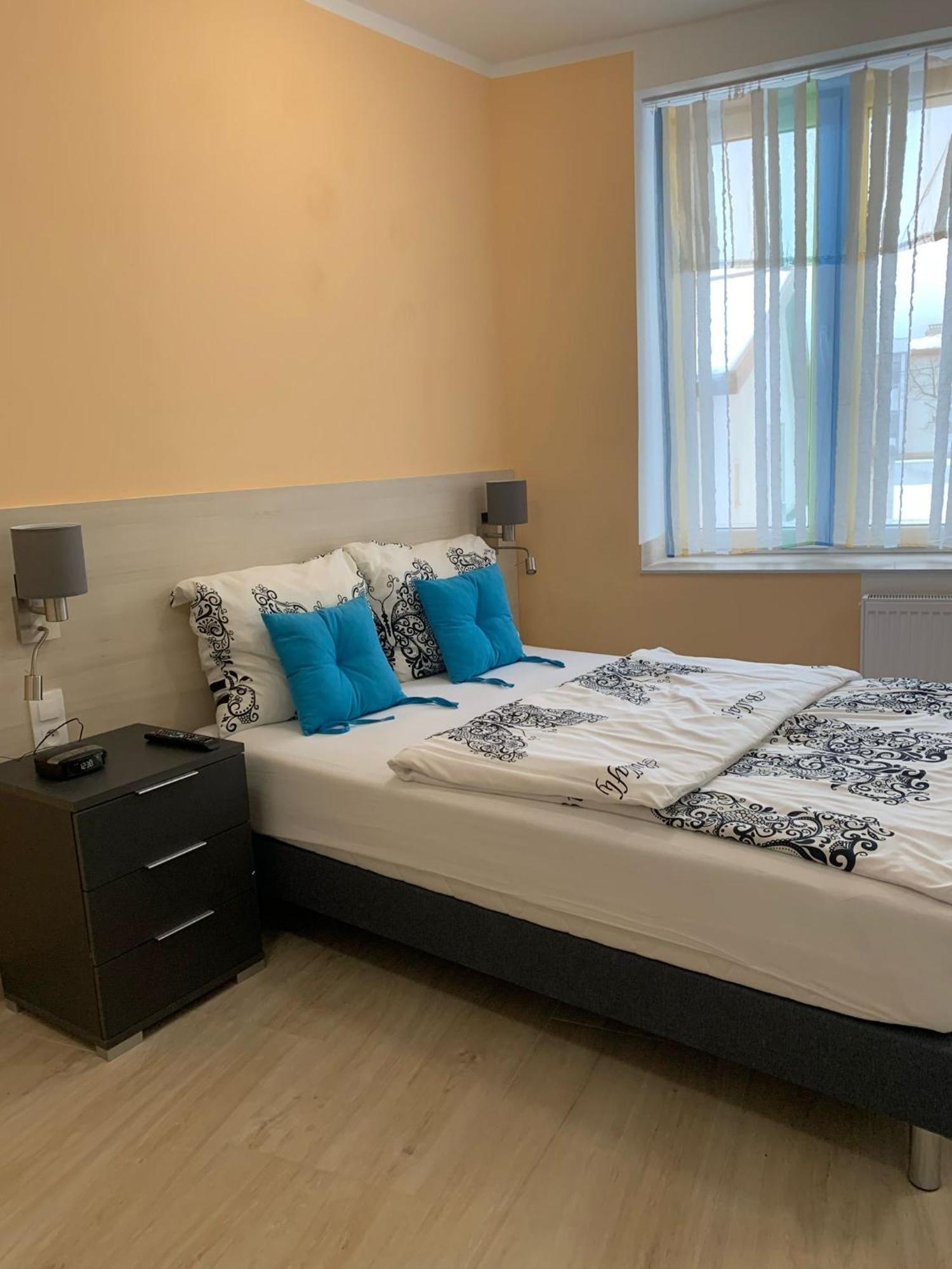 Apartamenty Sw.Rocha Белосток Экстерьер фото